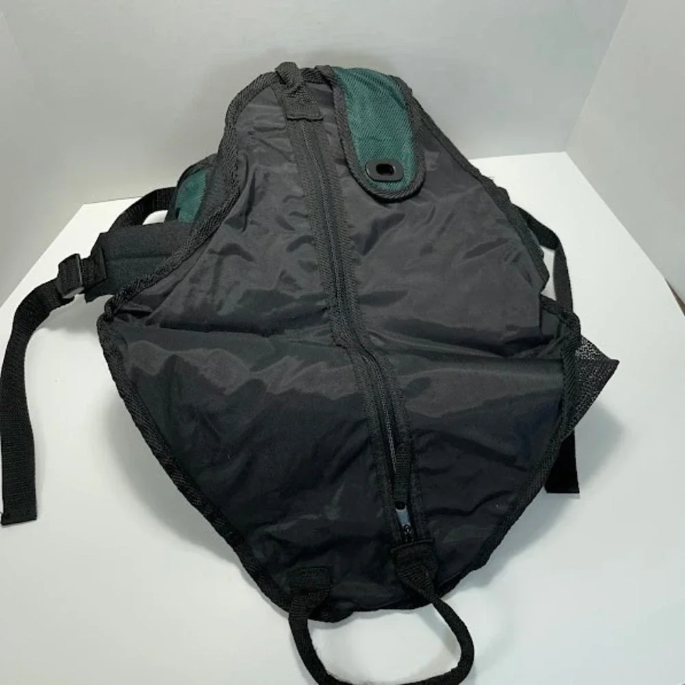 Icecap Backpack Black Green Mesh Insulated 3‎ Compartment Hiking Camping Travel